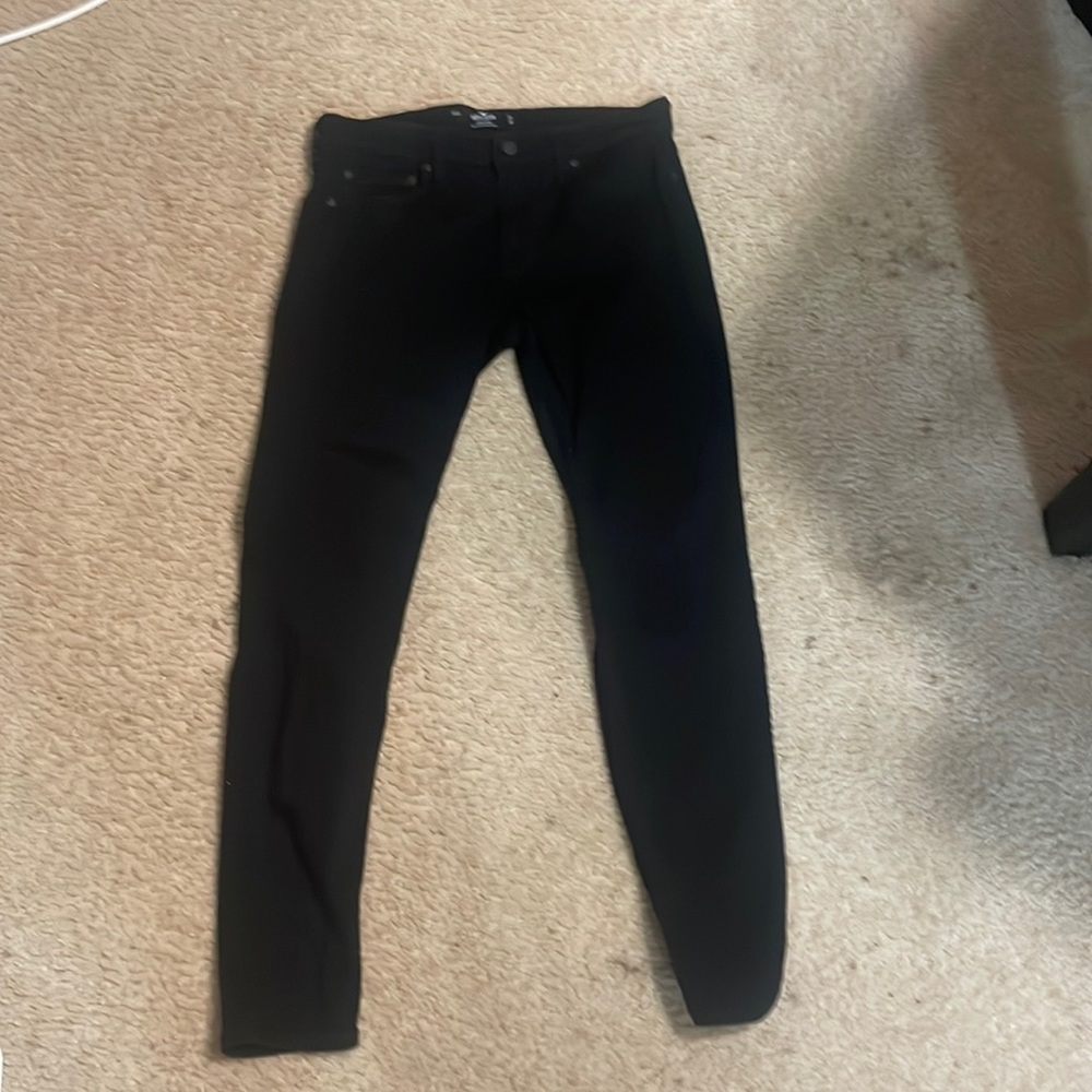 Black skinny jeans